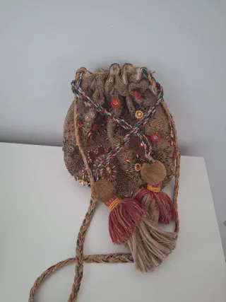 Bombonera Zara Bordada