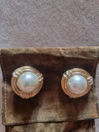 Pendientes clic clac dorados con perla