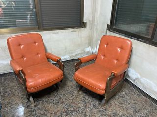 2 Mecedoras de Madera Maciza