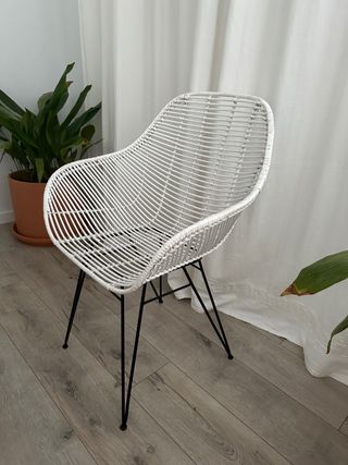 Silla blanca estilo Acapulco 200€/2ud