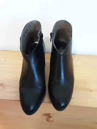Botines negros tacón BDA