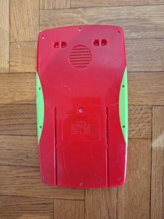 2 giochi in russo: 1 elettronico e 1 da tavolo