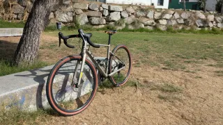 Bicicleta Gravel Cube Talla S