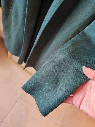 Abrigo sobre todo largo ZARA verde botella 