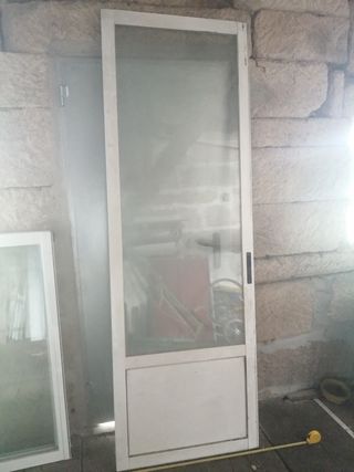 Puerta 225x75 aluminio sin marco