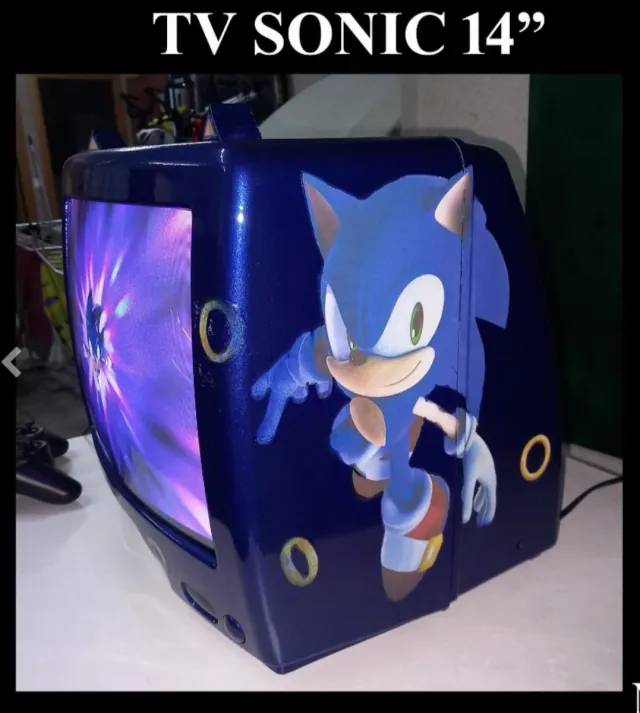 TV CRT decorada com Sonic com Rasp.