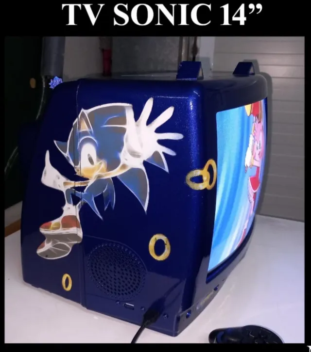 TV CRT decorada com Sonic com Rasp.