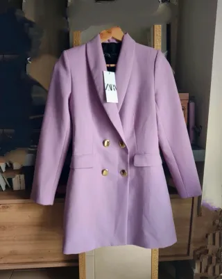 Blazer Zara Morado lila Doble Botonadura dorada