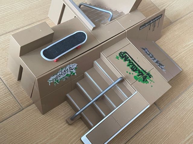 Skatepark Fingerboard con Skate