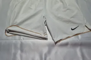 Pantaloncini Nike bianchi taglia 12 anni