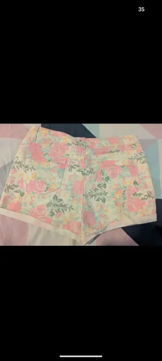 Shorts vaqueros florales Primark Talla S