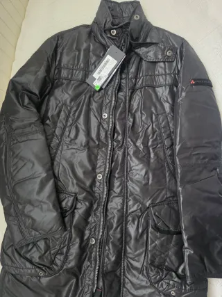 Abrigo Peuterey Negro