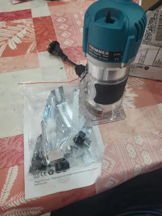 Fresadora Trimmer 800W Nueva