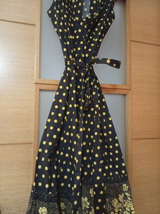 Vestido estilo Marilyn lunares