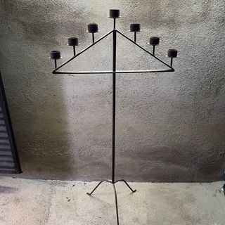 Candelabro de hierro artesanal
