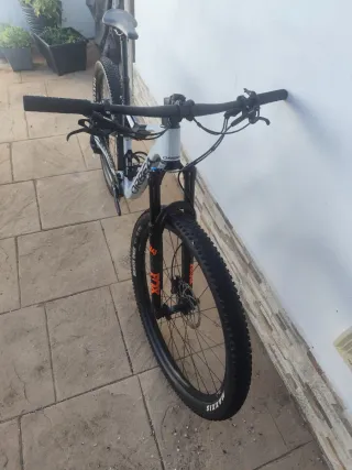 Bicicleta Orbea Oiz M21 2024