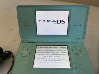 Nintendo DS Lite + 8 juegos