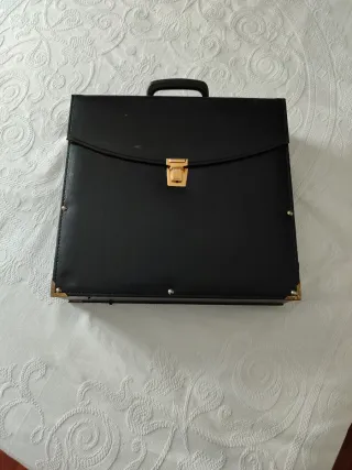 Maletín porta documentos piel negro