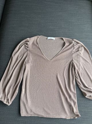 Blusa Mango brillante dorada talla S