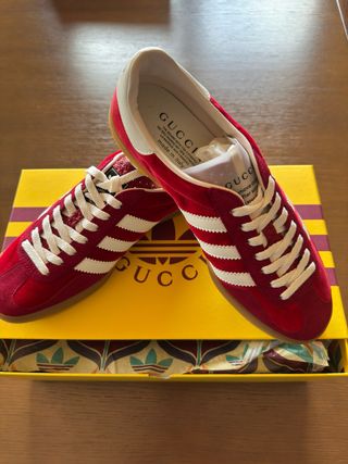 Adidas x Gucci Gazelle Terciopelo Rojo