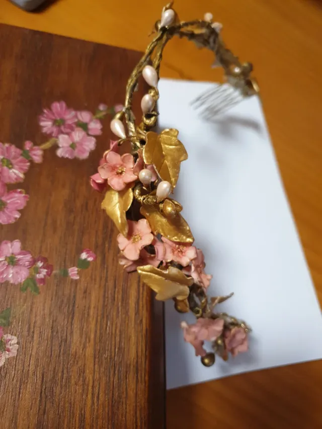 Corona de novia,comunión flores y perlas