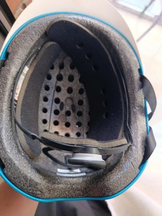 Casco montar a caballo infantil azul marca Decathl