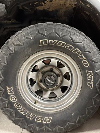 Llantas desplazadas, con rueda 31 