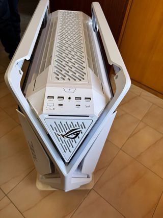 Asus ROG Hyperion GR701 Caja PC