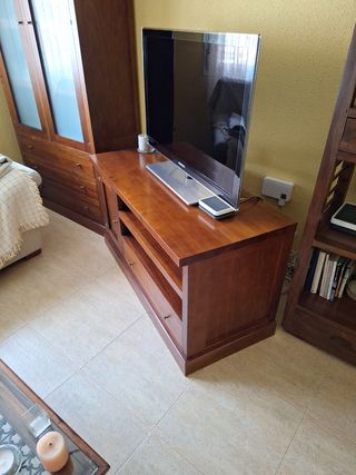 Mueble TV madera marrón