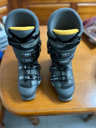 Botas Esquí Salomon 41 prácticamente nuevas 