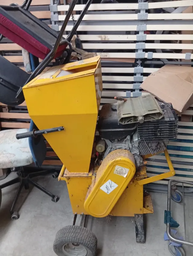 Chipiadora de ramas y troncos