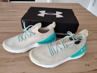 Zapatillas Mujer Under Armour Beige/Turquesa