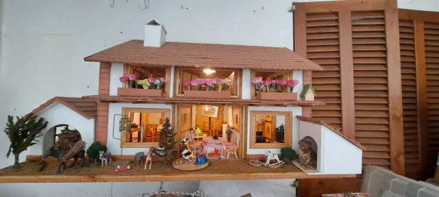 Casa de muñecas grande hecha a mano