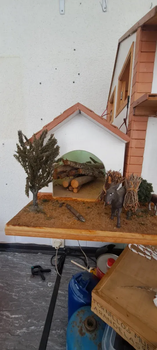 Casa de muñecas grande hecha a mano