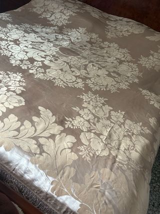 Copriletto antico crema/oro
