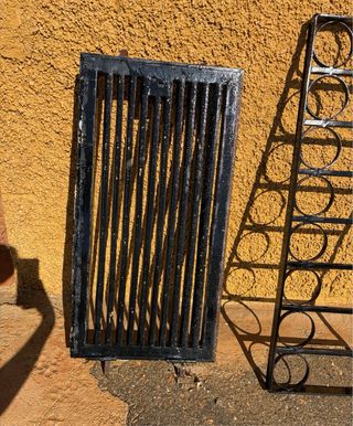 Rejas de hierro negro
