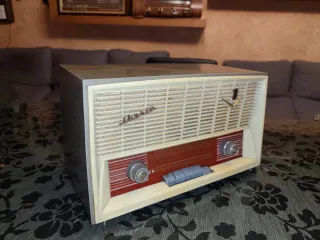Radio Antigua Iberia md FB1053