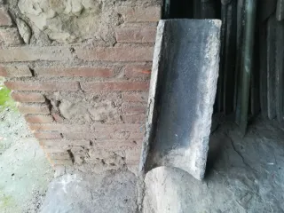 Tejas antiguas de barro