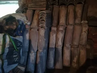 Tejas antiguas de barro