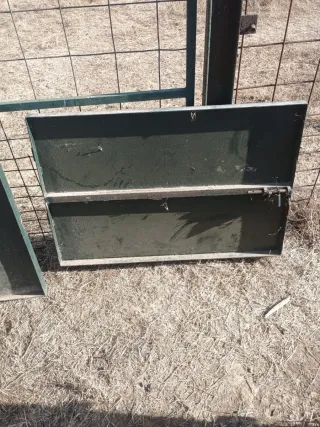 Puerta para cuadra o box