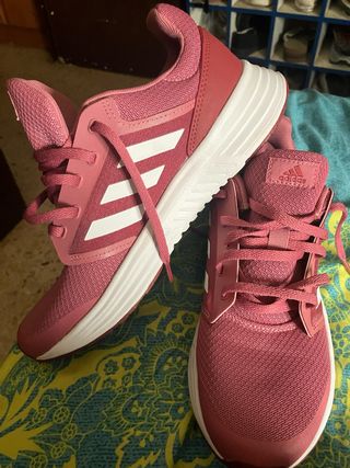 Zapatillas Adidas rosas talla 39