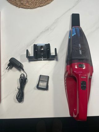 Aspirador de mano Wet + Dry rojo