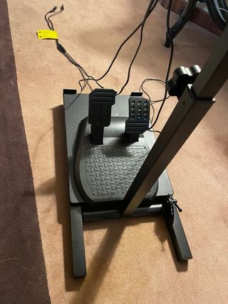 Volante Thrustmaster Xbox con Pedales