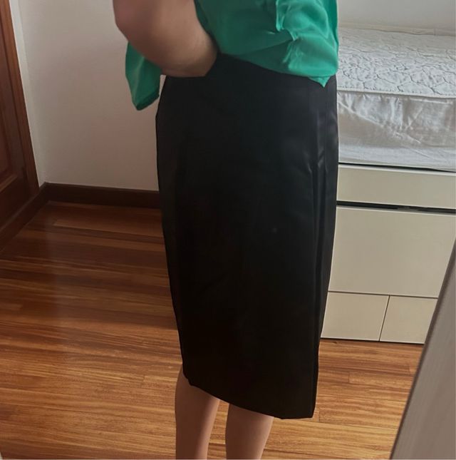 Falda Carolina Herrera Negra y Verde