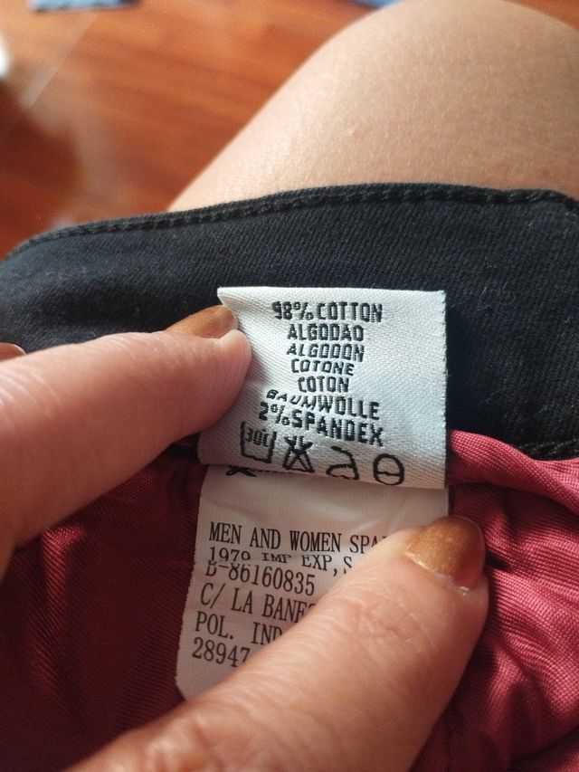 Pantalón chino negro