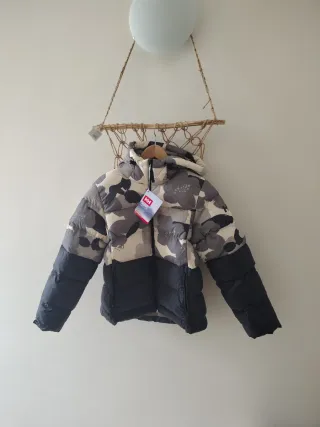 Chaqueta Helly Hansen modelo Alive talla L nueva