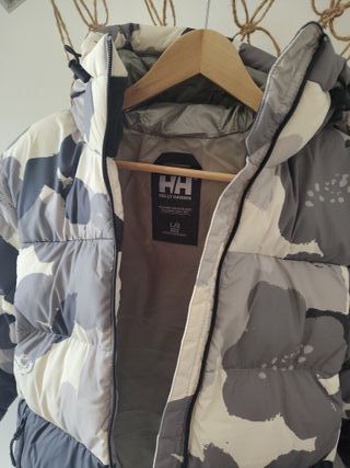 Chaqueta Helly Hansen modelo Alive talla L nueva