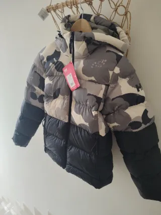 Chaqueta Helly Hansen modelo Alive talla L nueva
