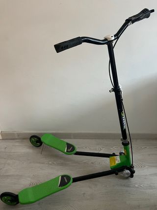 Patinete infantil verde plegable