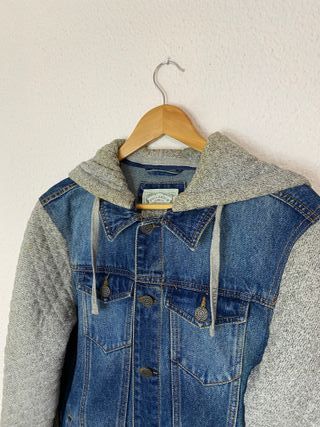 Cazadora Vaquera Pull & Bear con Capucha 